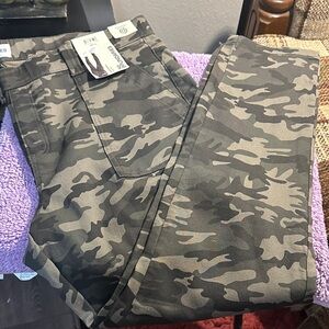 No Boundaries Camouflage Pants